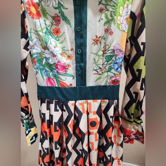 Lai Meng Five Cats Floral Collar button L/S Dress 2 NWOT - Picture 2 of 6